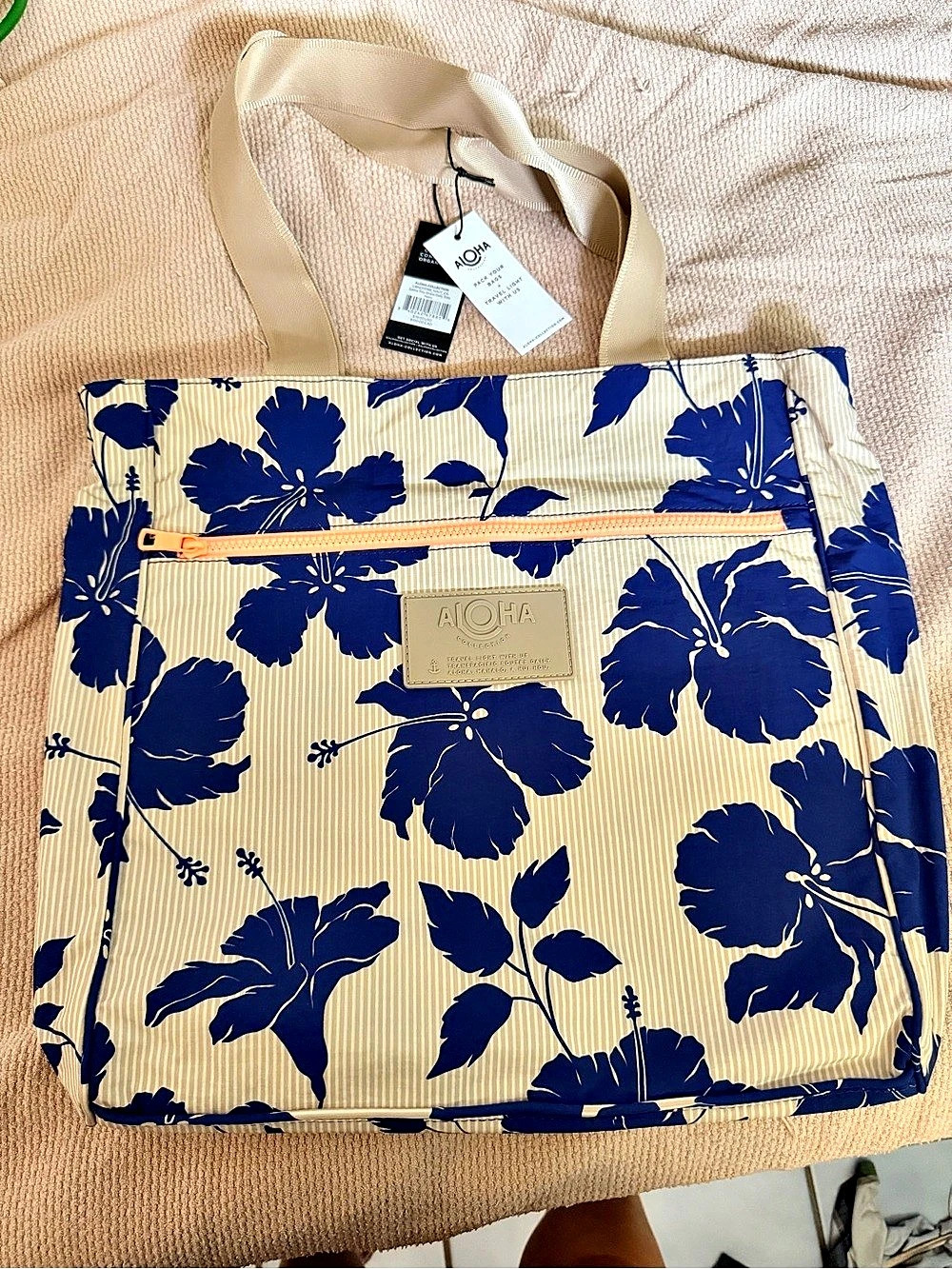 NWT ALOHA Collection Nylon Daily Tote Blue Hibiscus and Tan Stripe
